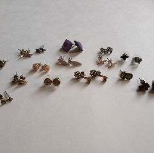 Beautiful 15 pack of Claire's earrings